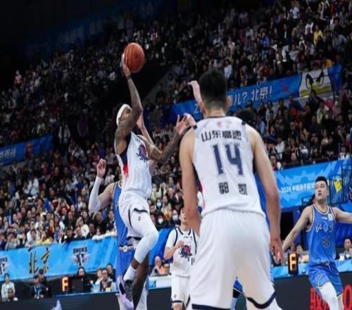 利兹联绝地,反击,格瓦迪奥尔,华体会体育娱乐,华体会体育娱乐入口,华体会体育娱乐官网,华体会体育娱乐官方入口,华体会体育娱乐官方网址